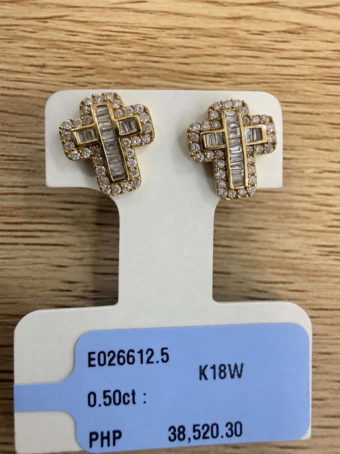 Natural Diamonds Earring and necklace
