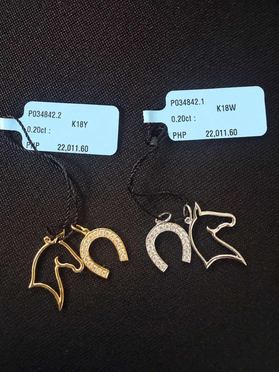 Natural Diamonds Earring and necklace