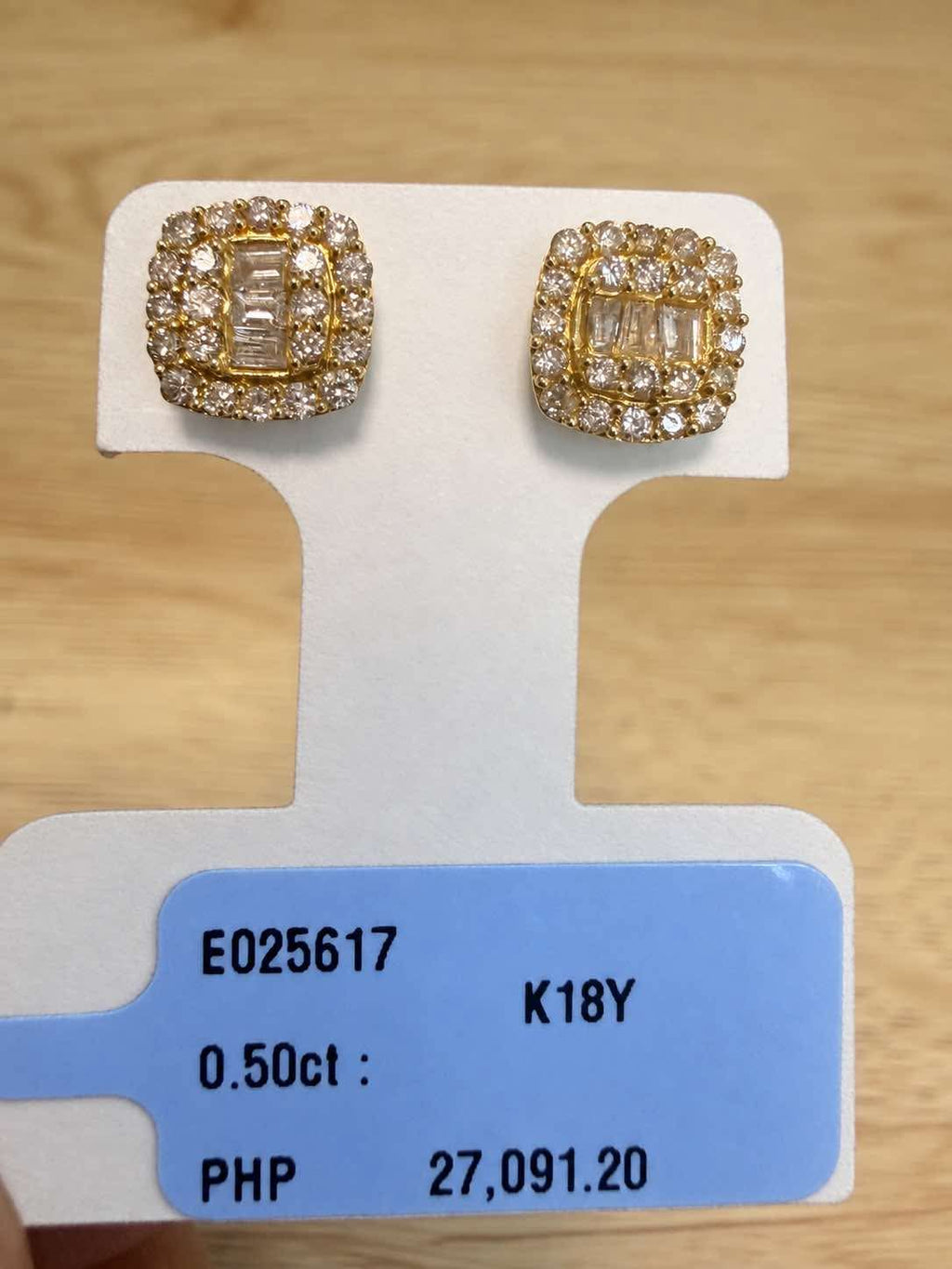 Natural Diamonds Earring and necklace