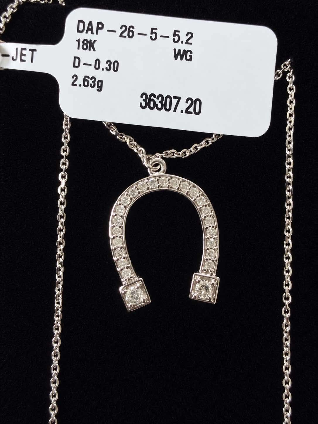Natural Diamonds Earring and necklace