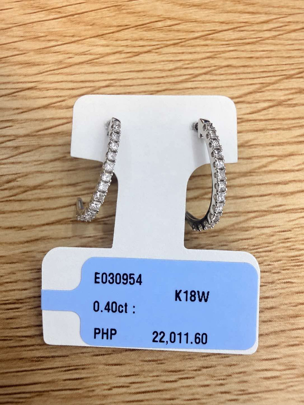 Natural Diamonds Earring and necklace