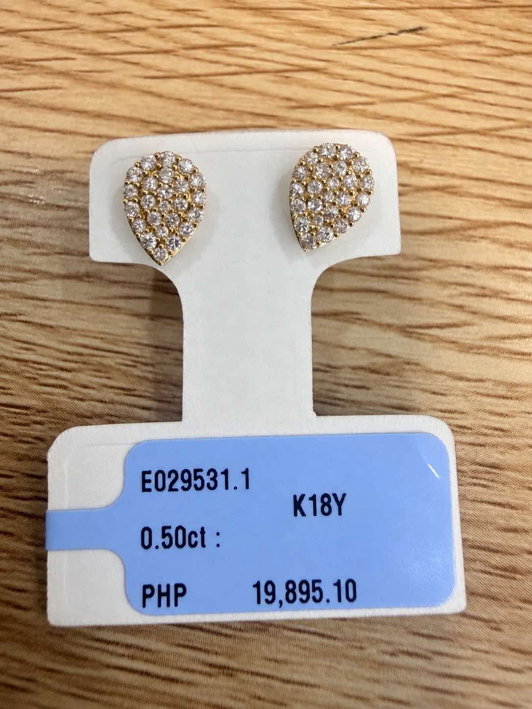 Natural Diamonds Earring and necklace